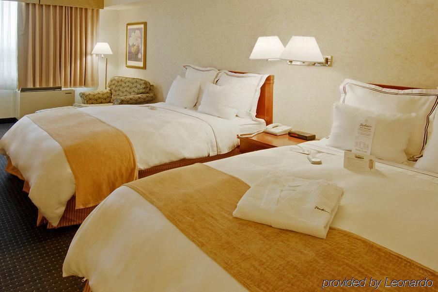 Doubletree By Hilton Windsor, On Hotel Cameră foto